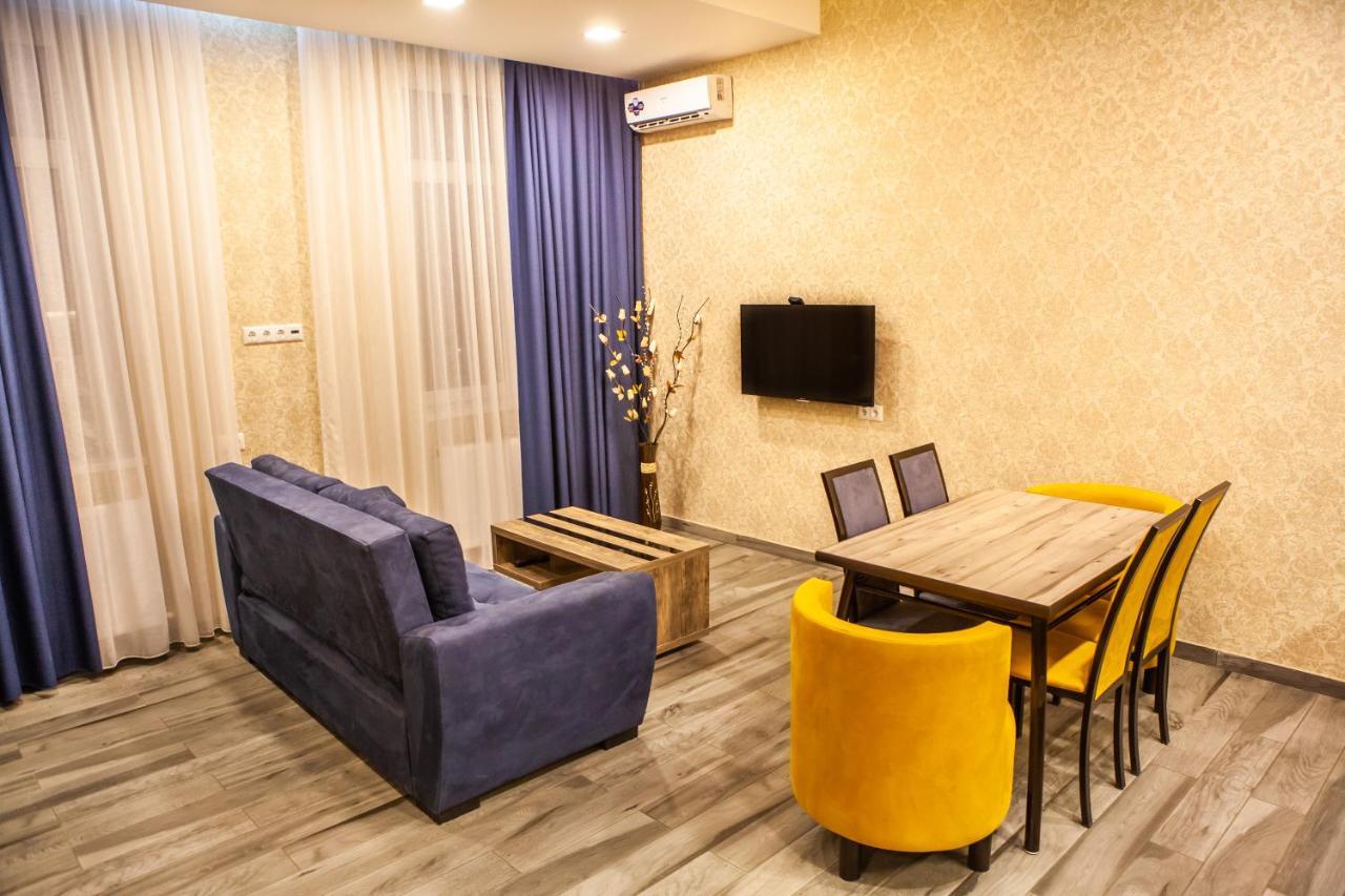 Wine Castle Hotel Tbilisi Bagian luar foto