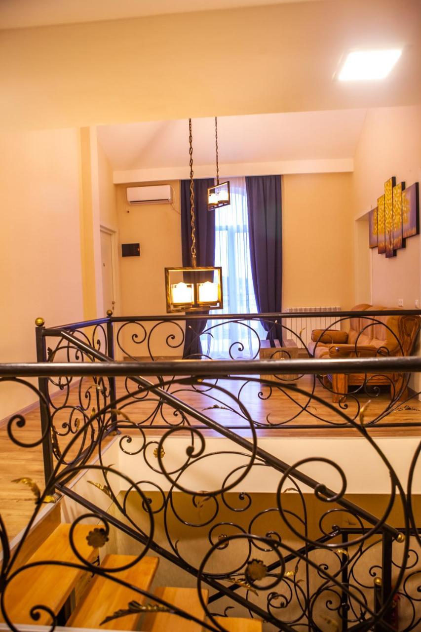 Wine Castle Hotel Tbilisi Bagian luar foto