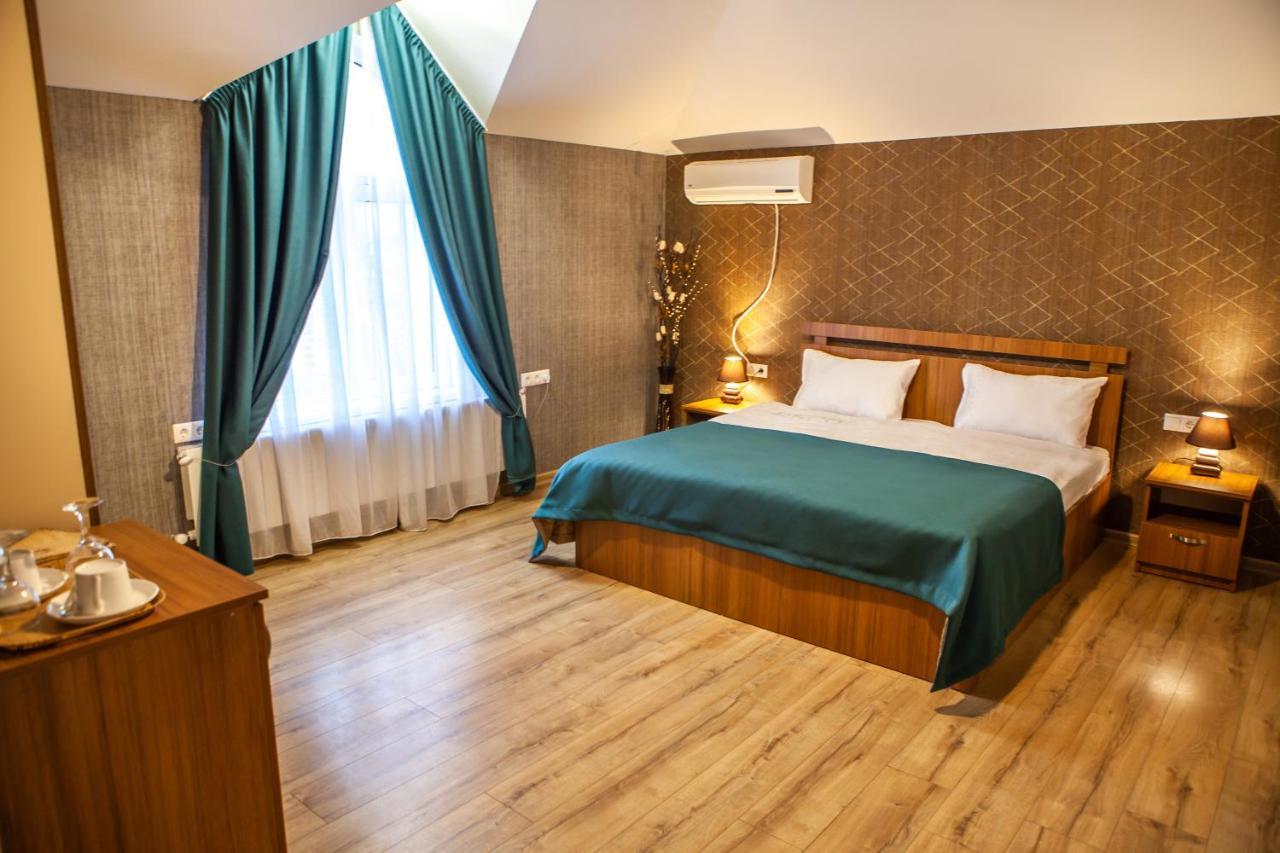 Wine Castle Hotel Tbilisi Bagian luar foto