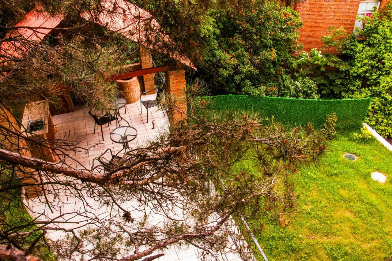 Wine Castle Hotel Tbilisi Bagian luar foto